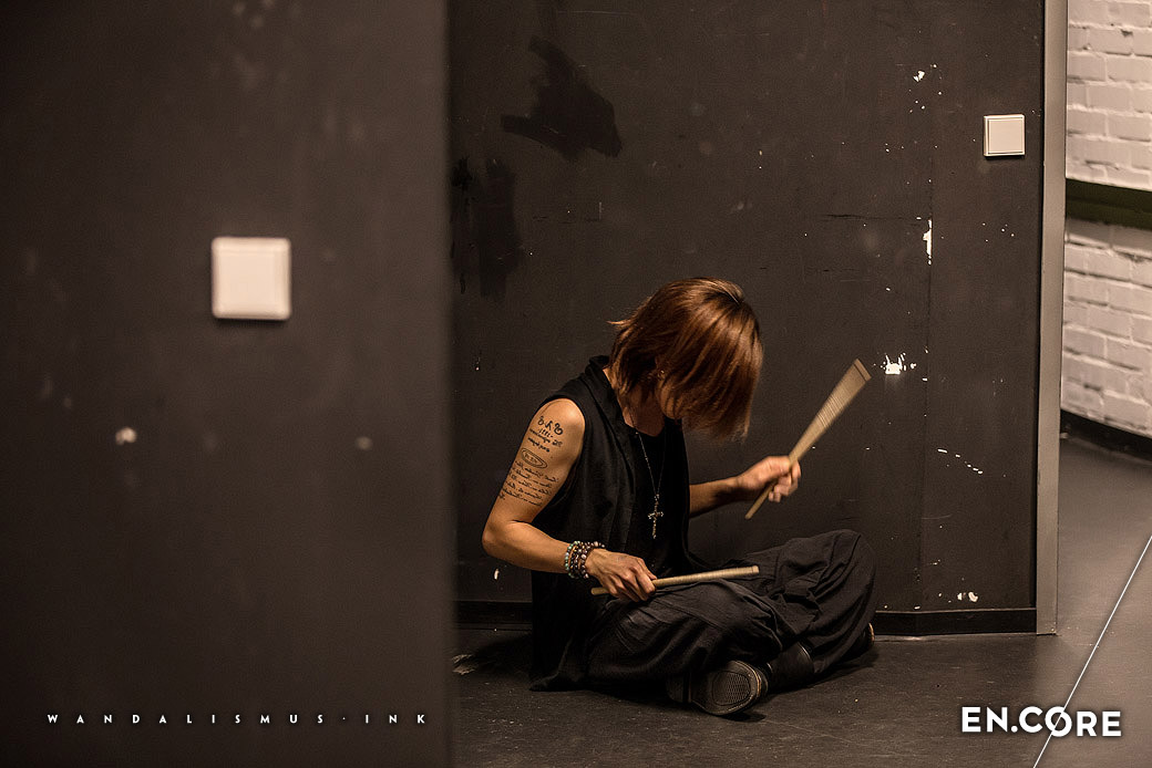 Shuji (GYZE) backstage at Astan Asia Day 2015/10/17 Essen © WANDALISMUS.INK